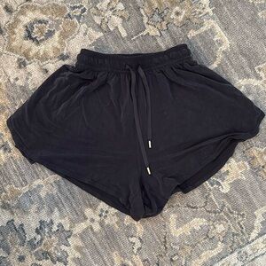 Lululemon dancer shorts